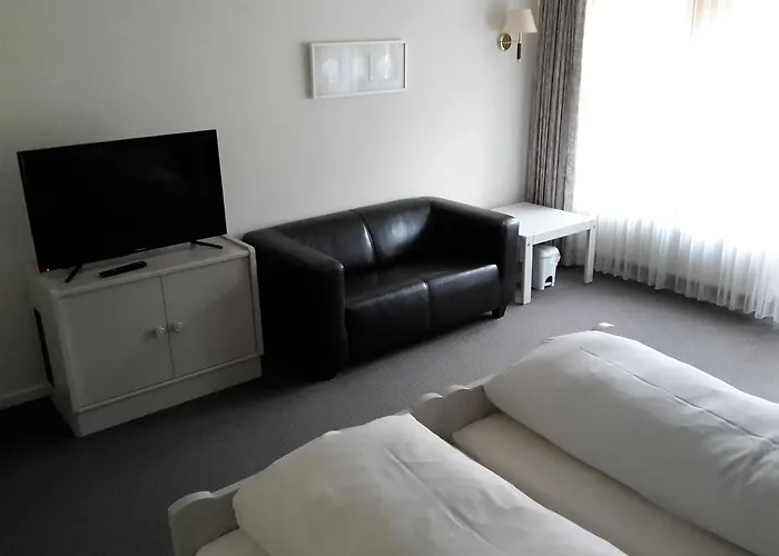 克莱默酒店 3* 伦讷施塔特